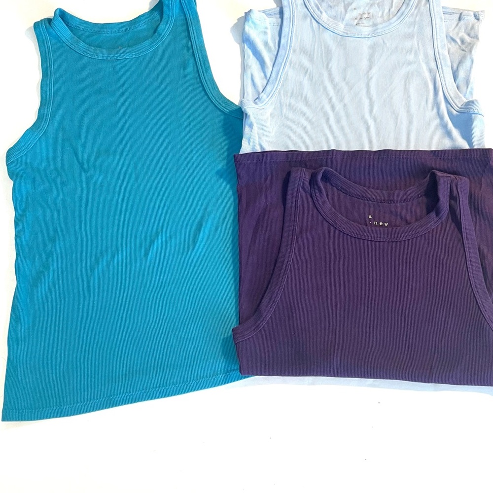 Bundle: a new day Bright  Ribbed Tank Top. M - Picture 3 of 8